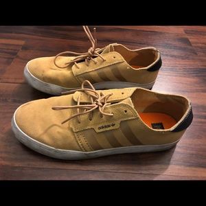 Adidas shoes Men’s size 10 sneakers